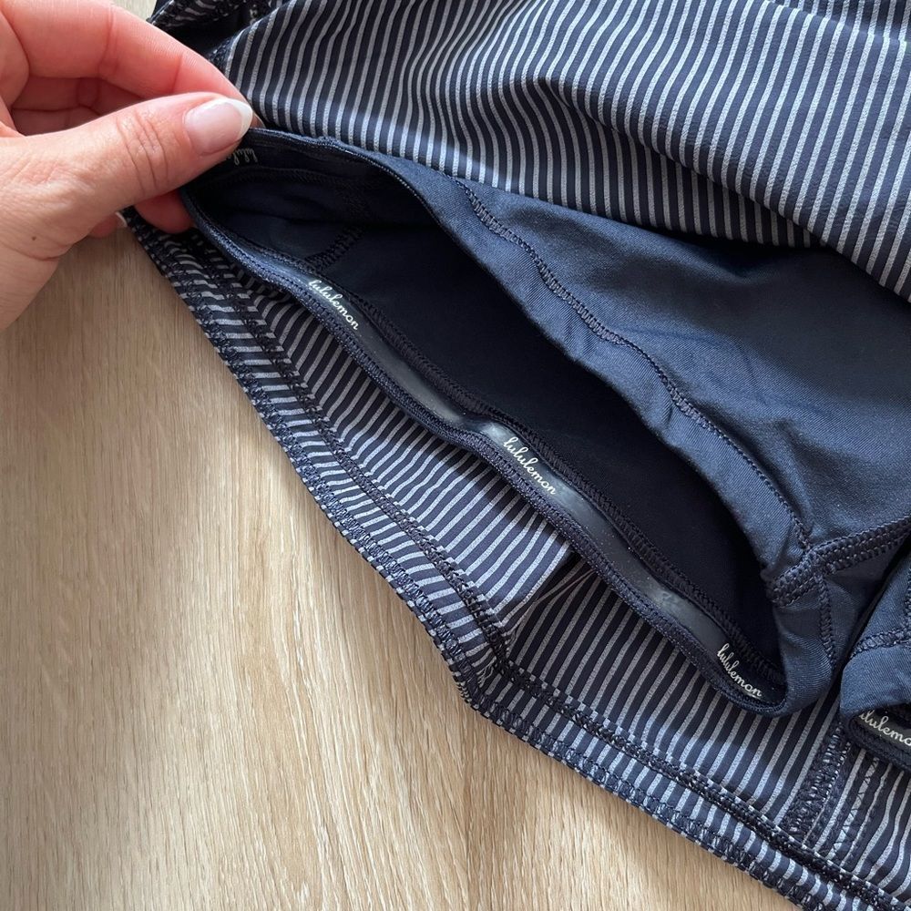 Lululemon Skirt 6-2 - Picture 3 of 6